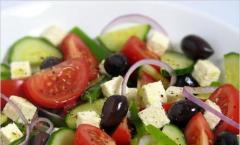 Салат с фетой: рецепты приготовления Салат с сыром фета название