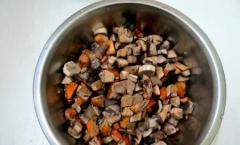 Фасолево-грибной суп – можно скушать целый куб
