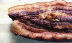 Сало в луковой шелухе - самый вкусный рецепт домашнего деликатеса Как засолить свиную прослойку в луковой шелухе